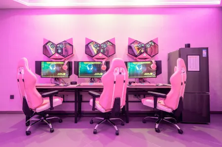 Alien E-sports Smart Hotel