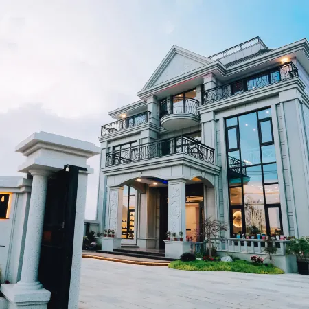 Shiguang Homestay(Shanghai Lingang Dishuihu Branch) Отели рядом с достопримечательностью «Озеро Дишуй»