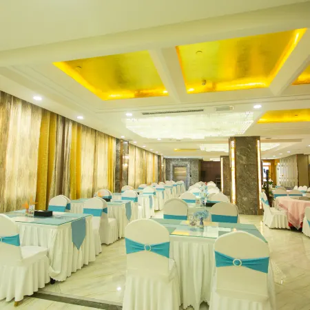 Wuwei Xinglong Hotel (Leitai Scenic Area)