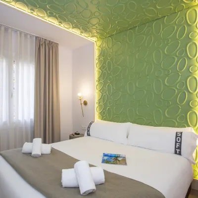 Casual Colours Barcelona Hotel dekat Katedral Barcelona
