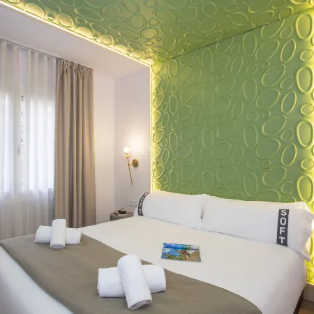 Casual Colours Barcelona Отели рядом с достопримечательностью «Площадь Испании»