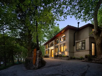 廬山·初晴山院·英格蘭教會改建設計師別墅(牯嶺街店) 錦繡谷附近的飯店