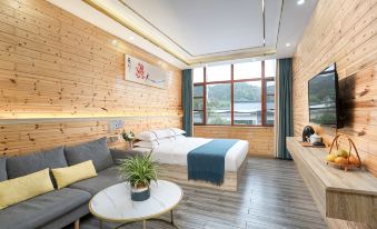 Lushan Pinxu Qingju Boutique Hotel (Former Residence Scenic Area)