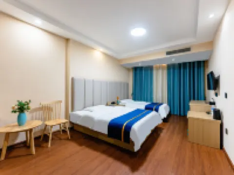 Towo Holiday Hotel (Leping Donghu Park) Hotels in Leping