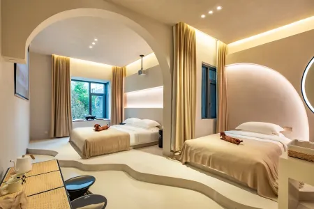 Jinxi Hexi City B&B Отели рядом с достопримечательностью «Moon Lake Scenic Area»