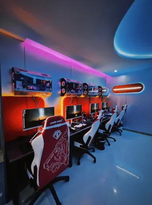 Shangcai Panda E-Sports Hotel Hotel di Shangcai County