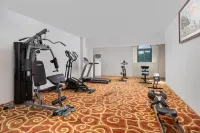 โรงแรมเฟิร์สฮอตสปริง - ที่มีฟิตเนส