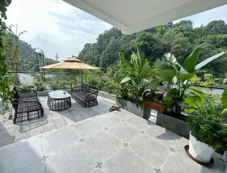 Jiazhou Yunshe (Leshan Giant Buddha Shop) Отели рядом с достопримечательностью «Haitang Park»