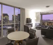 Oaks Brisbane Festival Suites