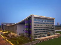 Huaxin Civil Aviation Hotel (Xinyang East High-speed Railway Station) Hotels in Xinyang