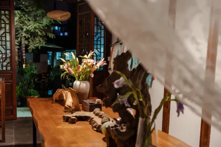 Shanghai Zhifu Inn Отели рядом с достопримечательностью «Shanghai Puji Bridge»