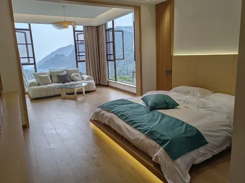 Emeishan Zuiqingyin Hotel - bar