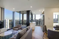 Atlas Apartments by CLLIX Hotels near EF International Language Campus - English courses in Brisbane