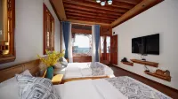 Shaxi Ancient Town Changxi Garden B&B