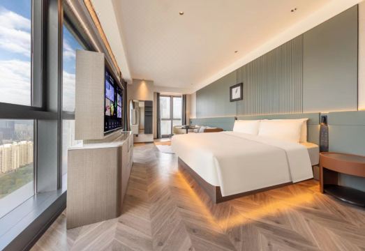 1. 선전 뤄후 수이..