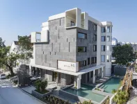 Silver Beach·樸悅·設計師民宿（北海銀灘國際客運港店） 桂林電子科技大學北海校區附近的飯店