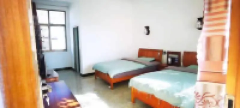 Jizu Mountain Climbing Tree Inn