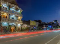 Archaic House Hotels in 