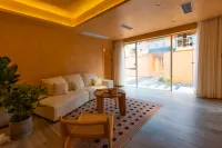 GREEN TRESS RESORT