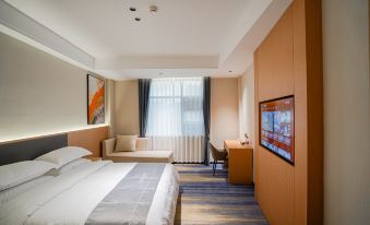 Platinum City Interstellar Hotel, Jishui County