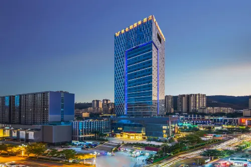 Vienna International Hotel (Gangcheng Economic and Trade Building) - Parkplatz