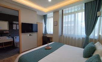 Chongqing Waltz Hotel (Xizang Middle School)