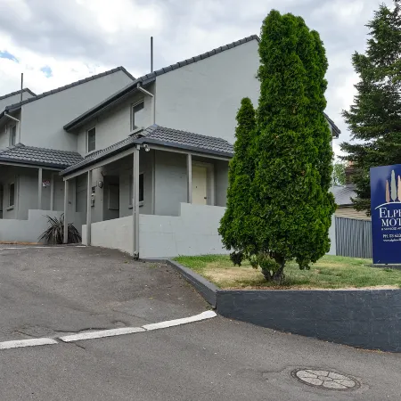 Elphin Serviced Apartments