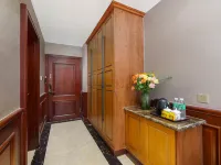 Aksu Nguyen Hotel فنادق في أكيسوشي