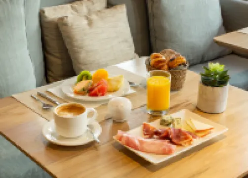 巴黎東站諾翰飯店 巴黎住宿飯店