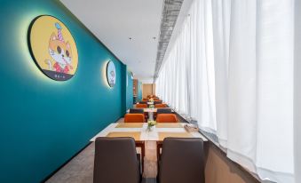 City Comfort Inn (Xi'an North Railway Station; Fengchengjiu Rd. metro station)