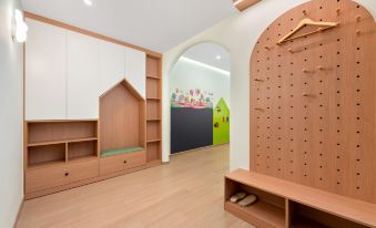 Moran Hotel (Yishui Oriental Shopping Centre Chang'an Middle Road Branch)