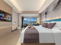 Da Guan Hotel (Dali Erhai Park High-speed Railway Station Branch) Hotels near Caicun