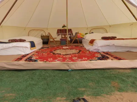 Zhongwei Shapotou Shunlai Camping Base Отели рядом с достопримечательностью «Desert Escalator»