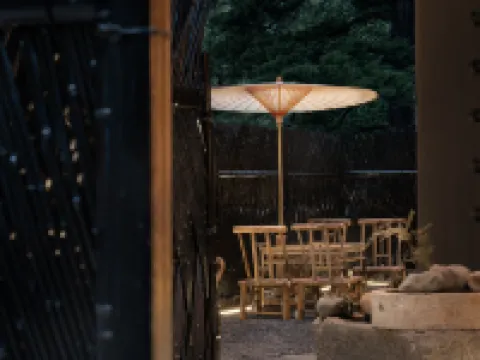 โรงแรมซ่ง อี้จิง อู่เชิง (ถนนคนเดินกู่จื่อเฉิง) โรงแรมใกล้ทะเลสาบฮอน คีม