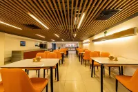 Hengyu Hotel (Weihai North Station Torch Eighth Street)