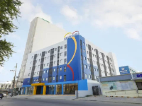 โรงแรม Hop Inn Iloilo โรงแรมในอิโลอิโล