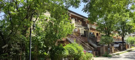 Beijing Yihua Yi Si Si Inn