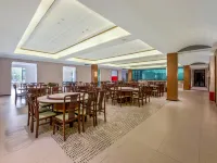 映山紅·綠草地度假飯店(雲台山岸上服務區店) 修武住宿飯店