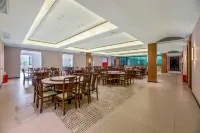 Yuntai Mountain Yingshan Red · Green Grassland Resort Hotel