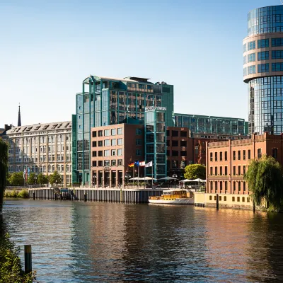 Abion Villa Suites Отели рядом с достопримечательностью «Станция метро Hansaplatz»