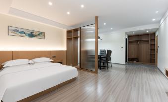 Hongchen Theme Hotel