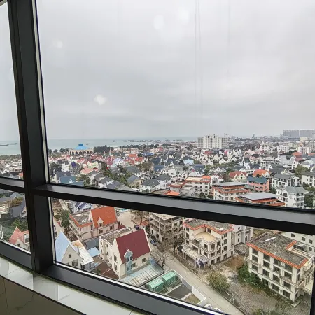 Yunduan Designer Seaview Hotel (Beihai Yintan Scenic Spot International Passenger Port Store)