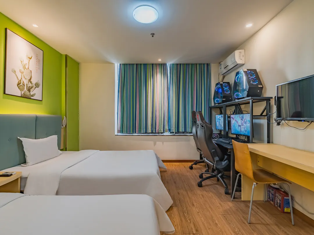 Xingyu E-sports Hotel - Heyuan