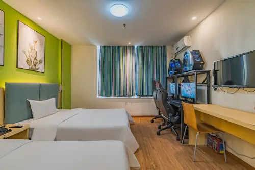 Xingyu E-Sports Hotel (Heyuan Asia's First Tall Fountain)