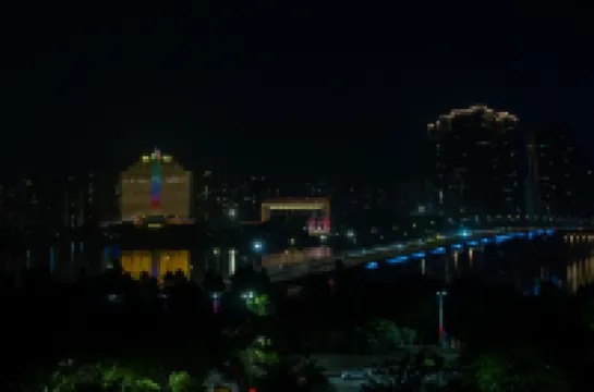 Z-季沫電競酒店（清遠市政府順盈時代廣場店）