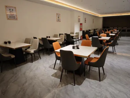 Qinglong Hot Spring Hotel Отели в г. Гун И