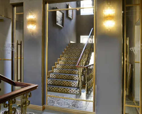 Dizajn Hotel Senator Hotels near Saint Basil's Cathedral