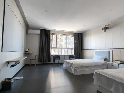 Yinfeng Cinema Apartment Hôtels à : Yuanping