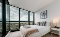 Melbourne Private Apartments - Collins Street Waterfront, Docklands