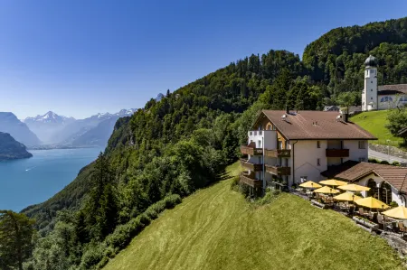 Bellevue Swiss Quality Hotel Отели в г. Бруннен